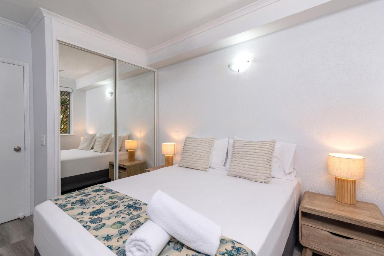 Seascape Holidays - Coral Apartments Port Douglas Dış mekan fotoğraf
