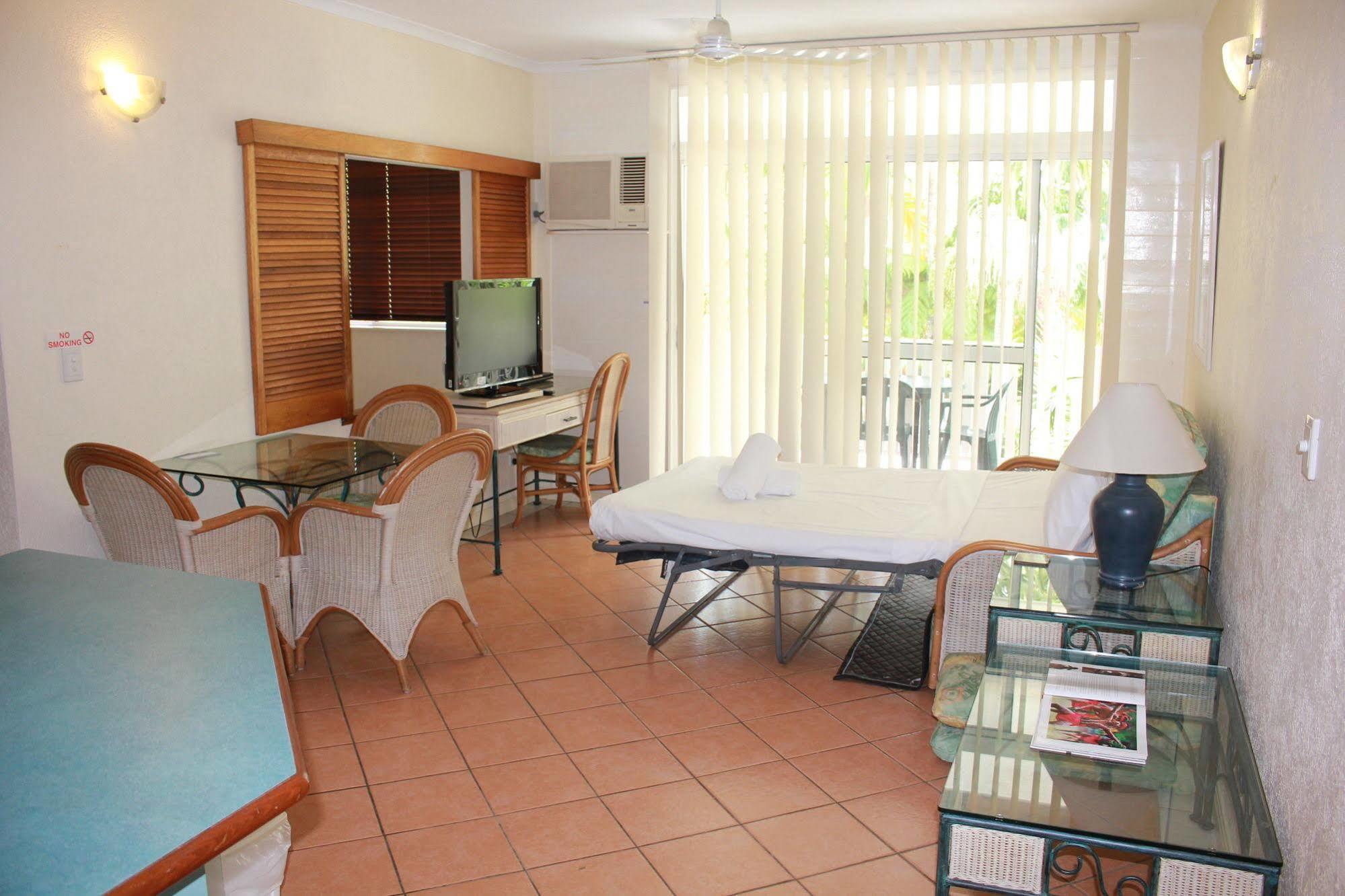 Seascape Holidays - Coral Apartments Port Douglas Dış mekan fotoğraf