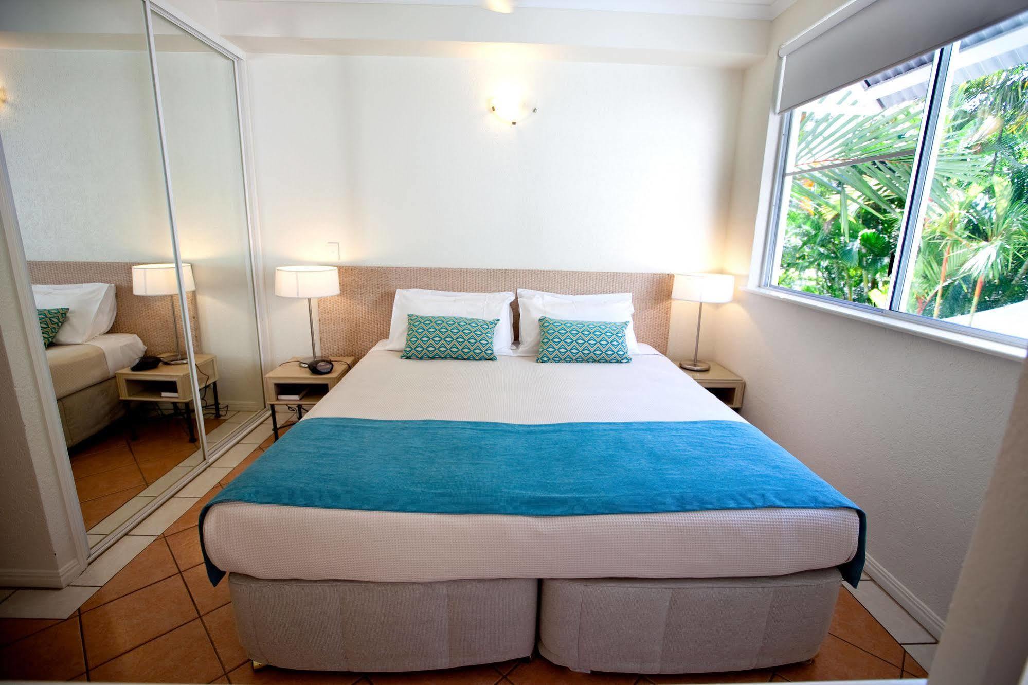 Seascape Holidays - Coral Apartments Port Douglas Dış mekan fotoğraf